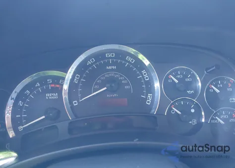 2005 Cadillac Escalade Standard z USA, uszkodzony, nr VIN 1GYEK63N75R242758